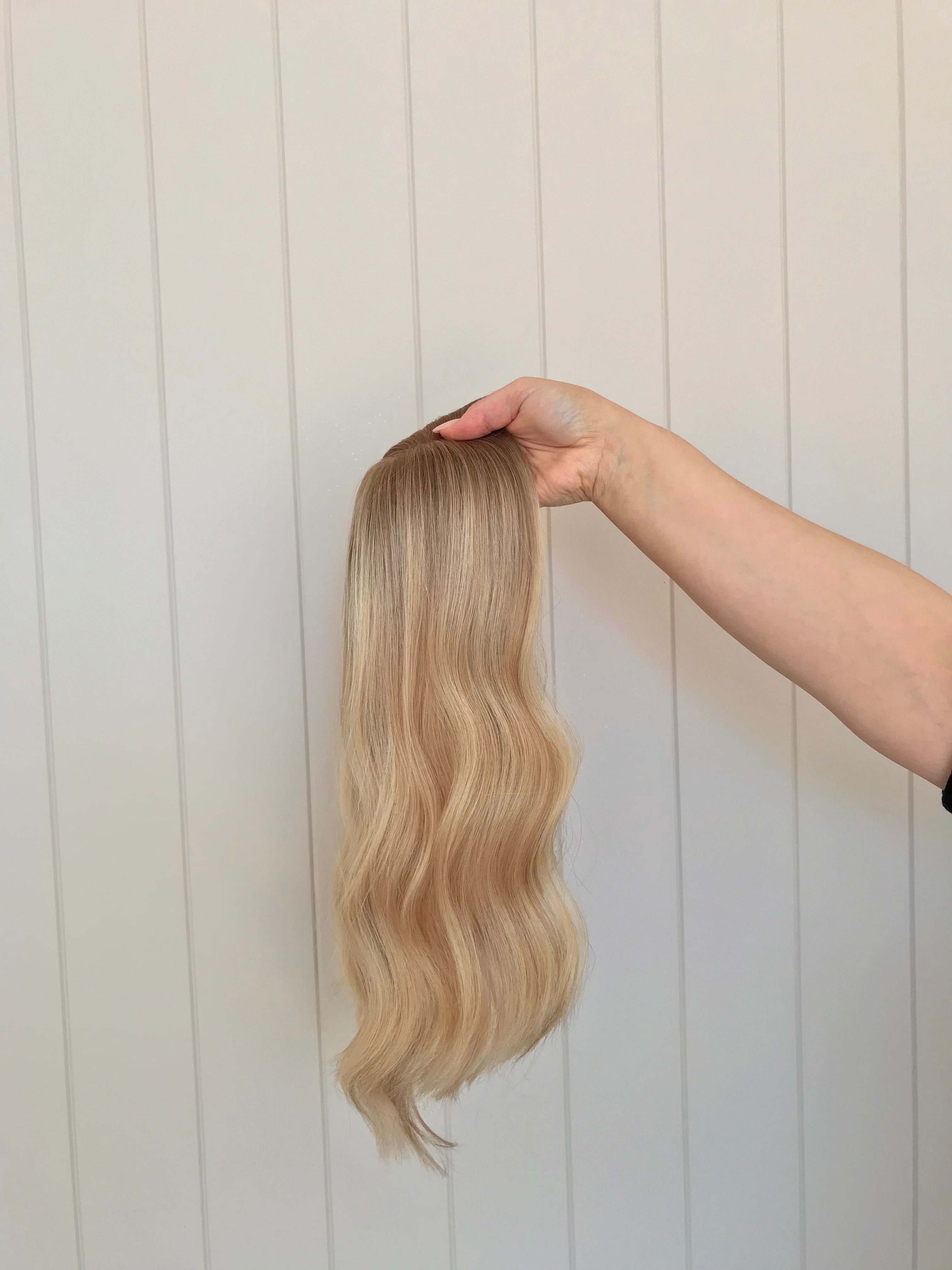 Keeley Petite Closed Lace Topper