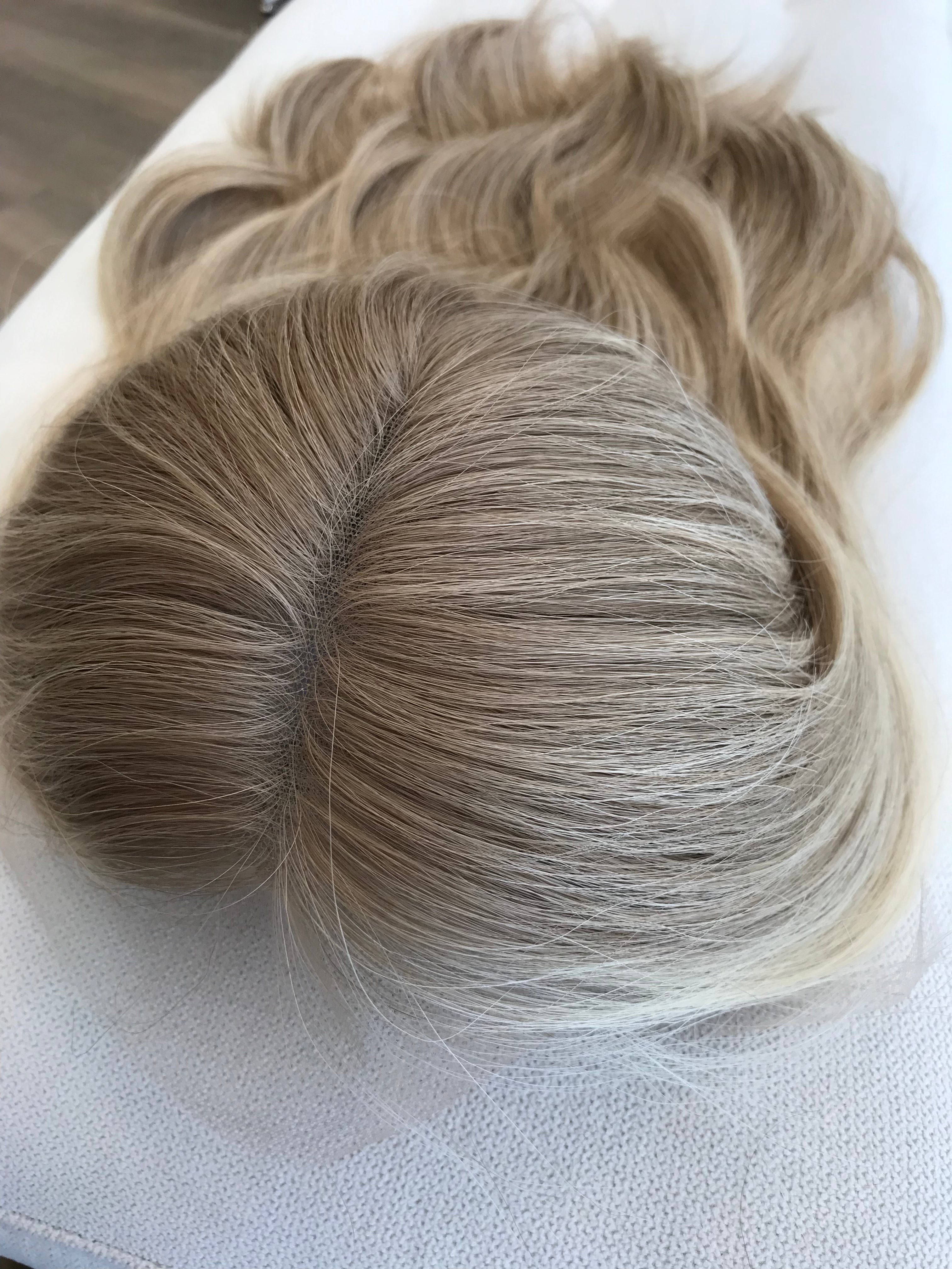 Emmerson Hand Tied Lace Wig 20 Inches with a small cap
